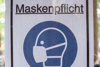 Corona-Lage in Zwickau: Apotheken schaffen sich Vorrat an medizinischen Masken an - 