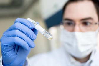 Corona-Lage in Zwickau: Landrat reagiert auf Querdenker-Brief - 