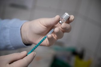 Corona-Lage in Zwickau: Wohnungslose erhalten Impfung -