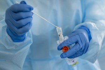 Corona: Landkreis Zwickau überschreitet Grenzwert, aber lockert Regeln - Der Landkreis Zwickau hat am Mittwoch den Schwellenwert von 50 Neuinfektionen je 100.000 Einwohner überschritten.