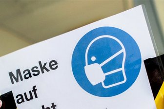 Corona-Lockerungen: Was gilt ab Mittwoch im Erzgebirgskreis? - Die Maskenpflicht gilt an vielen Stellen weiter.