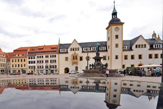 Corona-News aus Freiberg, Mittweida und Region: Landratsamt pocht auf das Versammlungsrecht -  Freiberg will alle geplanten Arbeiten an Kitas, Bahnhof und zur Digitalisierung umsetzen.