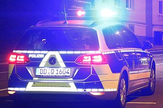 Corona-Schutz: Polizei löst Personengruppen auf -