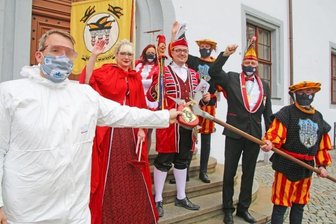 Corona vermiest Jecken erneut den Start in die närrische Saison - Am 11.11. des vergangenen Jahres verlief die Schlüsselübergabe in Freiberg coronakonform. 