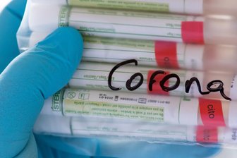 Coronavirus: Weiterer Todesfall im Landkreis Zwickau - Die Zahl der verstorbenen Covid-19-Patienten im Landkreis Zwickau bis Dienstag auf 34 gestiegen.