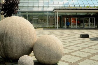 Am Brander Cottagymnasium sind bislang 31 Schüler und 9 Lehrer an Corona erkrankt gewesen. 