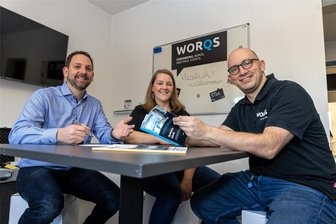 Coworking-Büros im Göltzschtal: Welcher Arbeitsplatz im Test am besten abgeschnitten hat - Beliebt ist der Coworking-Space Falkenstein, weil er ruhig ist. Begleitet wurde das Projekt von Christian Günther, Projektmanager Mittelzentraler Städteverbund Göltzschtal, Vanessa Röger und Nikos Kanonis von Worqs.