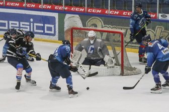 Crashers gegen Crashers - 