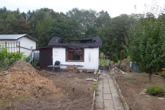 Crimmitschau: Gartenlaube in Brand geraten -