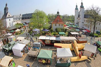 Crimmitschau: Korbmacher und Pflanzenmarkt im Schloss Blankenhain - 