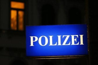 Crimmitschau: Theater mit Farbbeuteln beworfen - Das Theater in Crimmitschau ist von Unbekannten mit Farbbeuteln beworfen worden. 