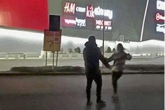 Crimmitschauer hat Ukraine nach sechs Tagen verlassen: "Schatz, ich hab's geschafft" - Wiedersehen auf einem Parkplatz.