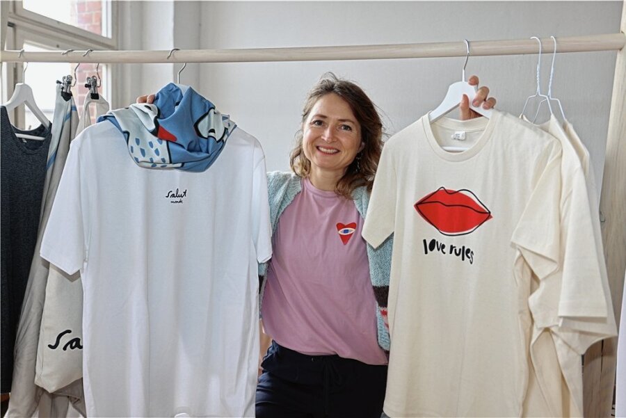 Crowdfunding: Zwickauer Modelabel "Lotta und Pepe" steht kurz vor dem Ziel - Mit bedruckten T-Shirts und Tüchern aus Viskose, die bei der Produktion deutlich weniger Wasser braucht, möchte die Zwickauer Modemacherin Janett Fischer nach Hamburg fahren.