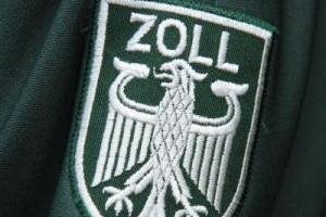Crystal in der Unterhose: Zoll verhaftet Drogenschmuggler - 