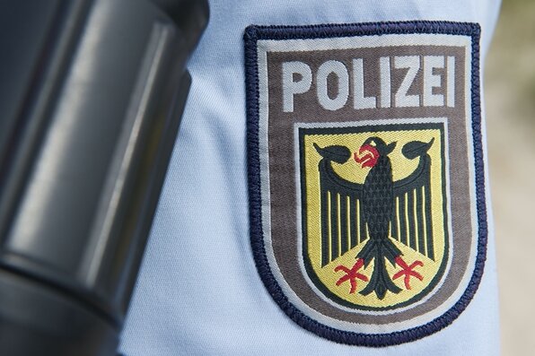 Crystal-Schmuggel: Staatsanwalt ermittelt gegen Bundespolizisten - 