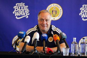 Curaçao-Coach Advocaat: "Sicherlich nicht chancenlos" - Dick Advocaat will mit Curaçao bei der Fußball-WM überraschen.