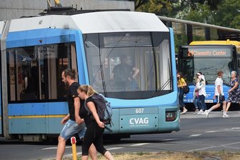 CVAG sagt zu: Ab Schulbeginn gilt wieder Normalfahrplan - Derzeit noch im Ferienmodus unterwegs, sollen Busse und Bahnen ab übernächster Woche wieder häufiger fahren. 