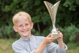 Da werden sogar die Idole blass - Karl Popp (Wacker Plauen, E-Junioren) ließ es in der vergangenen Saison in 18 Punktspielen insgesamt 113 Mal krachen. Ab der neuen Spielzeit will er für den VFC Plauen auf Torejagd gehen. 