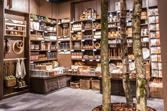 Dänische Einrichtungsideen gibt es bald in der Einkaufsgalerie Roter Turm in Chemnitz - Dieses Geschäft von „Søstrene Grene“ soll wohl „hygge“ wirken.
