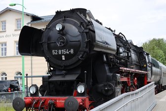 Dampflok-Sonderzug hält in Frankenberg: Zischen und Pfeifen am Bahnhof - Die Dampflok hielt am Bahnhof in Frankenberg.