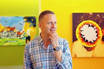 Dank Norbert Bisky: Zwickau hat eine zweite Pechstein-Ausstellung - Norbert Bisky in seiner Ausstellung „Im Freien" in Zwickau. In seinen Arbeiten hat er sich mit dem Künstler Max Pechstein auseinandergesetzt.