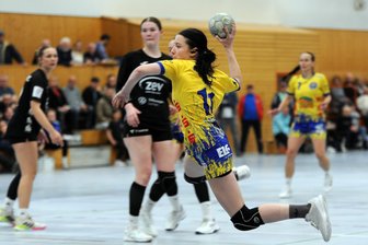 Dank Schützenhilfe aus dem Erzgebirge: Oberliga-Podest für Marienberger Handballerinnen wieder in Reichweite - Nach längerem Ausfall ist Leni Winkler wieder fit - und traf gegen Zwickau dreimal für den HSV.