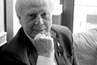 "Danke, Wolfgang!": Trauer um Regisseur Petersen - Wolfgang Petersen bei einem Fototermin vor einer Pressekonferenz im spanischen Valencia vor rund zehn Jahren. Der Starregisseur von Filmen wie "Das Boot", "Outbreak", "Air Force One" und "Der Sturm" ist tot. 
