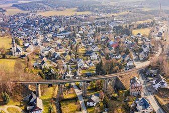 "... dann ist eine gewaltige Schieflage erreicht": Sehmatals Bürgermeister wendet sich in Brief an Einwohner - Sehmatals Bürgermeister Sebastian Nestler hat sich aufgrund der aktuellen Lage mit einem Schreiben an die Bürger in der Gemeinde Sehmatal gewandt. 
