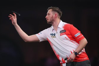 Dartsboom: Westsächsische Vereine verzeichnen während der Weltmeisterschaft Zuwachs - Florian Hempel war früher Handballtorwart und gehört mittlerweile zu den besten Dartsspielern Deutschlands. Auch in Westsachsen erfreut sich der Sport zunehmender Beliebtheit.