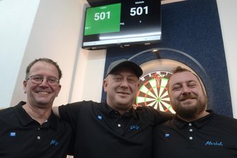 Dartspieler finden in Vogtlanddorf ein neues Zuhause - Jens Dümichen, Sebastian Kaiser und Markus Schmidt (v.l.) freuen sich über ihre neuen Räume.