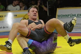 Das Bestmögliche herausgeholt - Statt wie angekündigt gegen Connor Sammet musste Chris Schneider (oben) gegen den Ungarn Laszlo Szabo ran. Der 26-Jährige, sonst ein Punktegarant seines Teams, sah in diesem Vergleich kein Land. 
