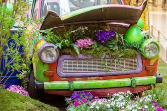 Das bietet das Osterfest im Vogtland - Die Osterdeko in der Plauener Stadt-Galerie ist ein Hingucker. Am Samstag lädt die Innenstadt zum Einkaufsbummel ein. 