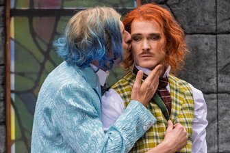 „Das Bildnis des Dorian Gray“ als Sommerschauspiel in Chemnitz: Grusel für die Provinz? - Sven Zinkan (links) als Dorian Gray und Patrick Wudtke als Basil Hallward.