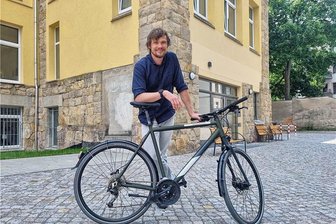 Das erste Jahr eines Gymnasiums in Chemnitz: Herr Gebhardt und seine 17 Schüler - Ingo Gebhardt ist der Schulleiter des Internationalen Stefan-Heym-Gymnasiums in Chemnitz. Auch für ihn war das erste Schuljahr besonders aufregend.