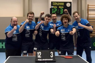Das gab es seit 20 Jahren nicht! SG Blau-Weiß Reichenbach wird mit Hammer-Bilanz Tischtennis-Bezirksmeister - Die SG Blau-Weiß Reichenbach ist der unangefochtene Bezirksmeister der Saison 2024/25 im Tischtennis und steigt in die Landesliga auf.