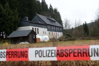 Das Grauen im Gimmlitztal - Bis vor wenigen Tagen einsame Herberge - jetzt Ort des Grauens: In dieser Pension brachte Detlev G. einen Menschen um.