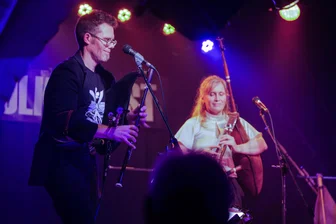 Das Griff-Trio zeigt beim Folkherbst in Plauen, was in einem Dudelsack steckt - 