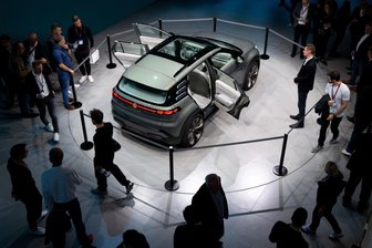 Das harte Ringen um die Zukunft der europäischen Automobilindustrie - Das Concept-Auto von Volkswagen ID.Cross auf der Internationalen Automobil-Ausstellung.