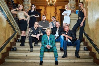 Das ist am letzten Wochenende im November im Vogtland los - Mr. Rod alias Marco Wölfer bringt die Rod-Stewart-Show am Samstag ins Neuberinhaus nach Reichenbach.