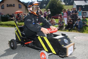 Das ist am Wochenende im Raum Aue und Schwarzenberg los: Seifenkistenrennen, Konzerte und viele Feste - In Carlsfeld findet am Samstag ein Seifenkistenrennen statt.