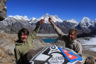 Das ist am Wochenende im Raum Aue und Schwarzenberg los: Von Weltenbummlern, Wanderungen bis zur Märchenerzählerin - Die beiden Globetrotter Sophie Ehret-Sander und Ingo Ehret sind am Sonntag zu Gast im Auer Kulturhaus.