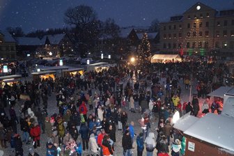 Das ist am Wochenende im Raum Stollberg los - Auch in Burkhardtsdorf gibt es wieder einen Weihnachtsmarkt.