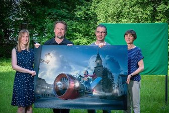 Das ist am Wochenende in Oederan los - Macher-Quartett: Sabrina Leetz von der Stadtinformation, Thomas Kruse, Rolf Büttner und Erika Wünsch (von links) stecken hinter den Bildern der Freiluft-Fotoschau Perspektiva in Oederan.