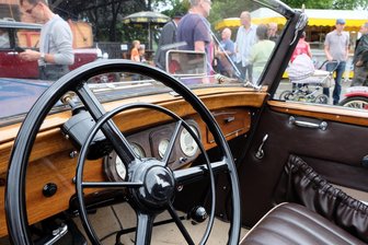 Das ist am Wochenende in und rund um Stollberg los: Oldtimer-Schau, Radwandertag und Topfmarktfest - Zum diesjährigen Oldtimertreffen in der „Alten Ziegelei“ in Niederwürschnitz werden über 100 Fahrzeuge erwartet.