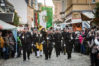 Das ist am zweiten Advent im Erzgebirge los: Schlossweihnacht, Lichtelfest, Bergmannsandacht - Am Wochenende findet die Stollberger Bergparade statt. Hier eine der Veranstaltungen aus den Vorjahren.