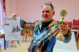 Das ist der neue Ü-60-Erzgebirgsmeister im Schnellschach - Mit Gerd Weber gewann ein Lokalmatador der SG Hohndorf den Ü60-Titel.