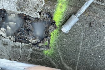 Das ist diese Woche im Reichenbacher Parkhaus anders - Per Hochdruckwasserverfahren wird die Ausfahrtrampe des Parkhauses saniert.
