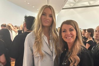 „Das ist wie ein Ritterschlag“: Von Döbeln zur Fashion Week – Haarstylistin Katja Rost will die Modewelt erobern - Im vergangenen Jahr war Katja Rost auch verantwortlich für das Haarstyling des niederländischen Models Romee Strijd.