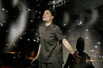 „Das Kind und der Zauberspuk“ von Maurice Ravel: Magie und Herausforderung auf der Bühne der Semperoper - Szene aus der Oper „Das Kind und der Zauberspuk“ von Maurice Ravel. Sie hatte am Sonntag in Dresden Premiere.