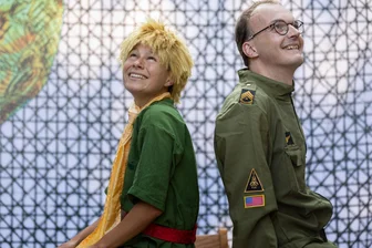 Das können schon die Kleinen anschauen: Zwei Kindervorstellungen im Schlosstheater Augustusburg - Im Klassiker „Der kleine Prinz" von Antoine de Saint-Exupéry mit Katja Röder als kleiner Prinz und Martin Sommer als Pilot geht es um Liebe, Freundschaft und Fürsorge.